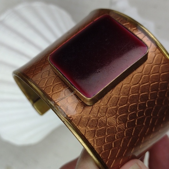 Piperlime Brassy Copper Snakeskin Cuff Bracelet with Deep Earth Tone Red Stone - Picture 8 of 8